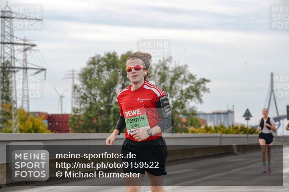 03.10.2025 - Köhlbrandbrückenlauf Michael Burmester http://msf.ph/oto/9159522 03.10.2025 15:45:19 Position 3 9182 meine-sportfotos.de