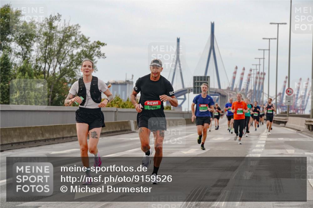 03.10.2025 - Köhlbrandbrückenlauf Michael Burmester http://msf.ph/oto/9159526 03.10.2025 15:45:23 Position 3  meine-sportfotos.de