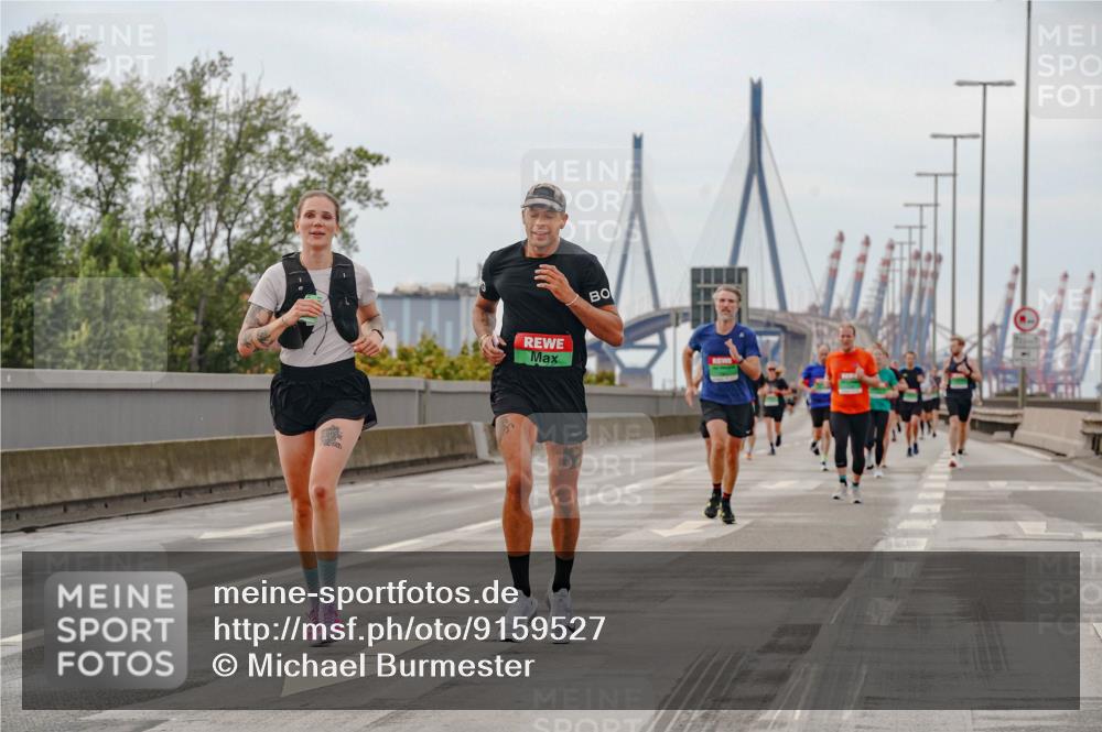 03.10.2025 - Köhlbrandbrückenlauf Michael Burmester http://msf.ph/oto/9159527 03.10.2025 15:45:23 Position 3  meine-sportfotos.de