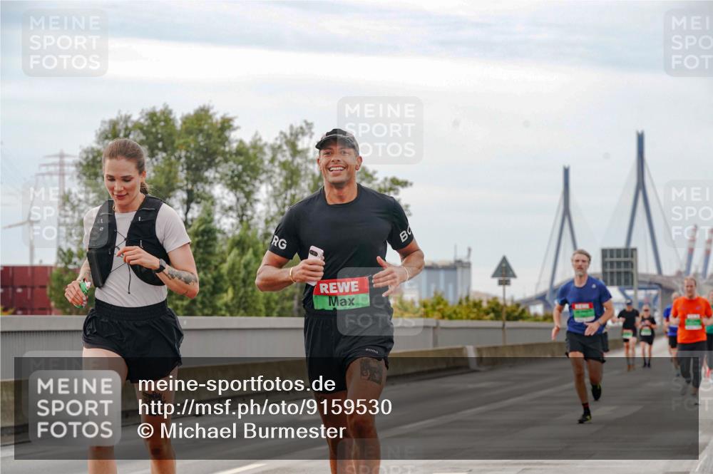03.10.2025 - Köhlbrandbrückenlauf Michael Burmester http://msf.ph/oto/9159530 03.10.2025 15:45:24 Position 3  meine-sportfotos.de