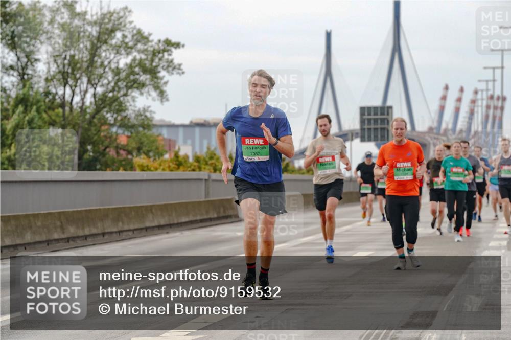 03.10.2025 - Köhlbrandbrückenlauf Michael Burmester http://msf.ph/oto/9159532 03.10.2025 15:45:27 Position 3 7087 meine-sportfotos.de