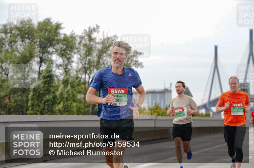 03.10.2025 - Köhlbrandbrückenlauf Michael Burmester http://msf.ph/oto/9159534 03.10.2025 15:45:29 Position 3 087, 7104 meine-sportfotos.de