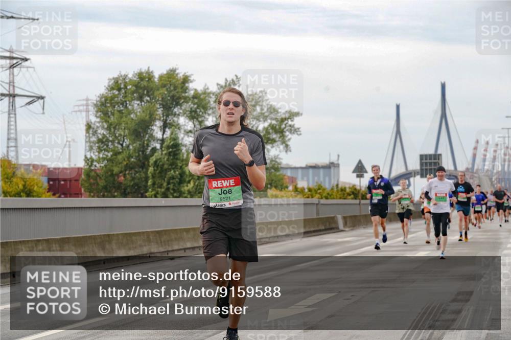 03.10.2025 - Köhlbrandbrückenlauf Michael Burmester http://msf.ph/oto/9159588 03.10.2025 15:45:58 Position 3 9521 meine-sportfotos.de