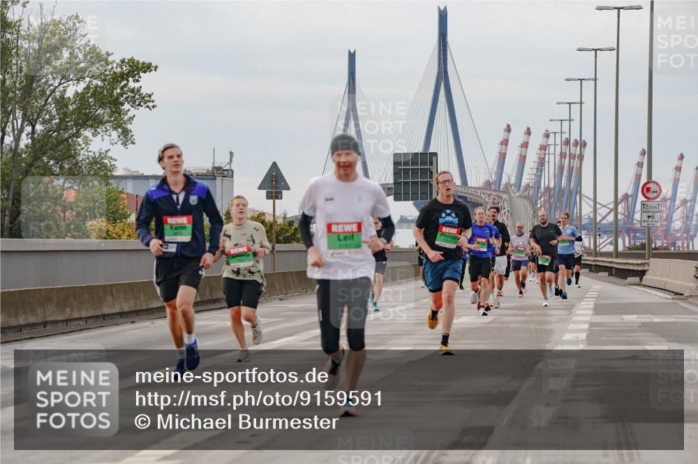 03.10.2025 - Köhlbrandbrückenlauf Michael Burmester http://msf.ph/oto/9159591 03.10.2025 15:46:01 Position 3 8761, 12, 5 meine-sportfotos.de