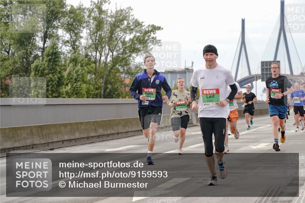 03.10.2025 - Köhlbrandbrückenlauf Michael Burmester http://msf.ph/oto/9159593 03.10.2025 15:46:02 Position 3 8916, 7614, 8761 meine-sportfotos.de