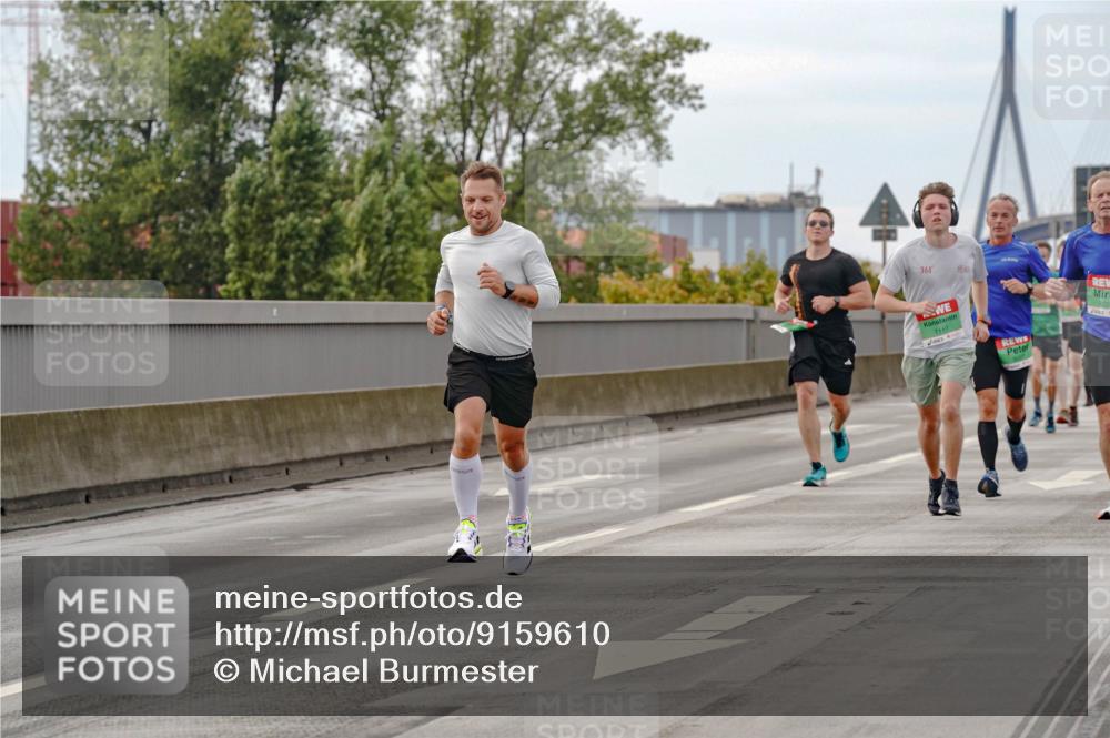 03.10.2025 - Köhlbrandbrückenlauf Michael Burmester http://msf.ph/oto/9159610 03.10.2025 15:46:10 Position 3 361, 7117 meine-sportfotos.de