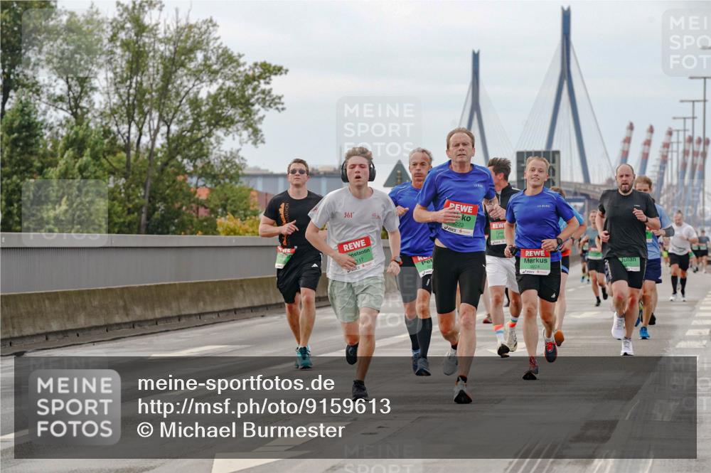 03.10.2025 - Köhlbrandbrückenlauf Michael Burmester http://msf.ph/oto/9159613 03.10.2025 15:46:11 Position 3 361, 9224 meine-sportfotos.de