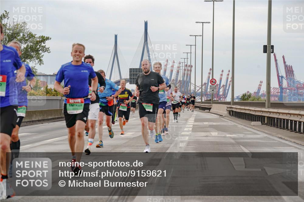 03.10.2025 - Köhlbrandbrückenlauf Michael Burmester http://msf.ph/oto/9159621 03.10.2025 15:46:15 Position 3 610, 12, 5 meine-sportfotos.de