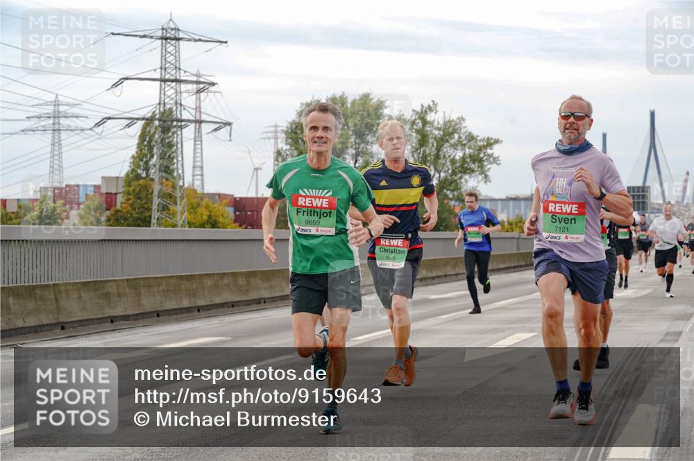 03.10.2025 - Köhlbrandbrückenlauf Michael Burmester http://msf.ph/oto/9159643 03.10.2025 15:46:22 Position 3 9659, 9086, 7121 meine-sportfotos.de