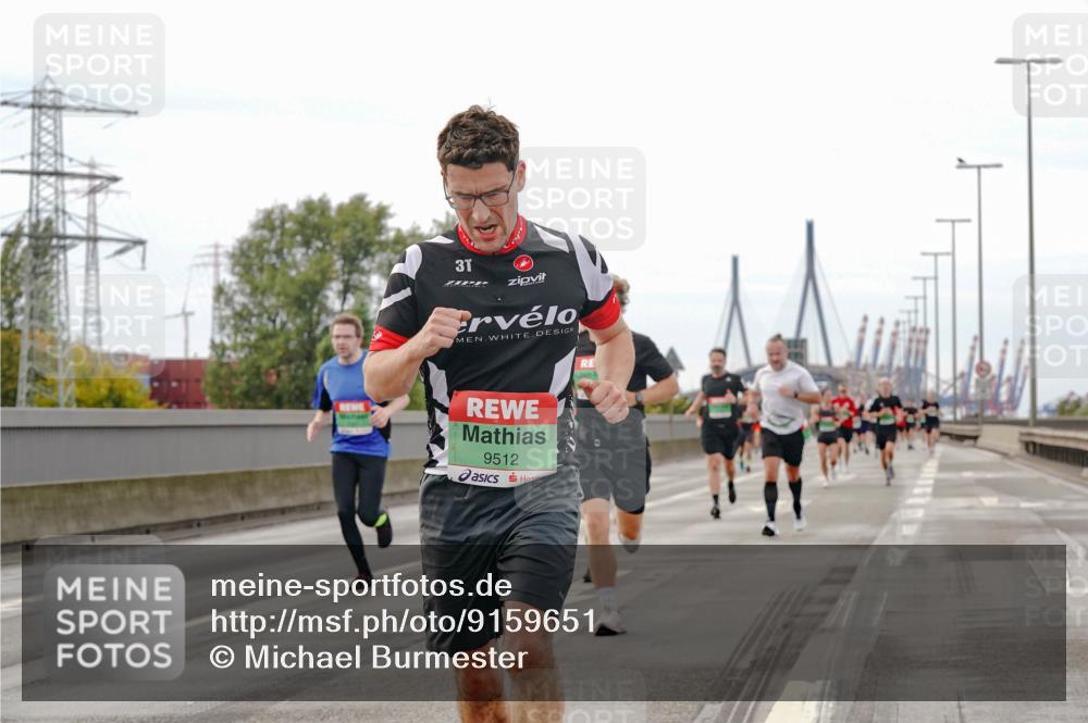 03.10.2025 - Köhlbrandbrückenlauf Michael Burmester http://msf.ph/oto/9159651 03.10.2025 15:46:24 Position 3 3, 9512 meine-sportfotos.de