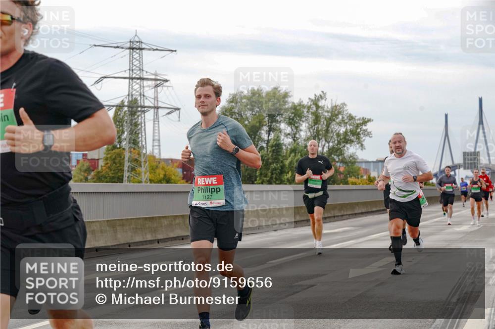 03.10.2025 - Köhlbrandbrückenlauf Michael Burmester http://msf.ph/oto/9159656 03.10.2025 15:46:27 Position 3 7127 meine-sportfotos.de