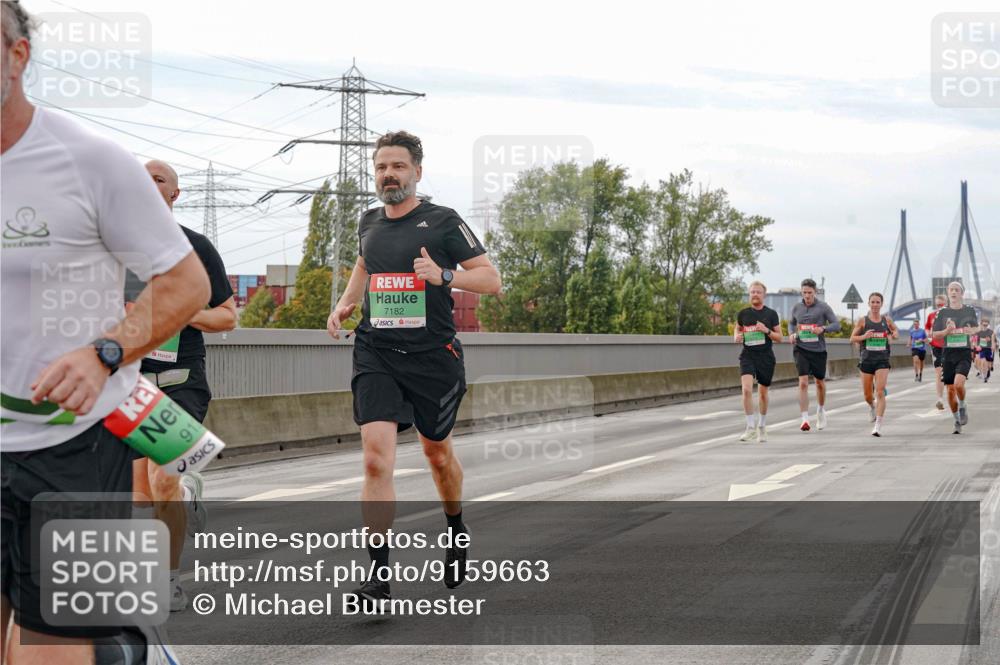 03.10.2025 - Köhlbrandbrückenlauf Michael Burmester http://msf.ph/oto/9159663 03.10.2025 15:46:31 Position 3 91, 7182 meine-sportfotos.de
