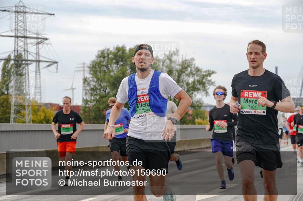 03.10.2025 - Köhlbrandbrückenlauf Michael Burmester http://msf.ph/oto/9159690 03.10.2025 15:46:45 Position 3 7244, 7101 meine-sportfotos.de