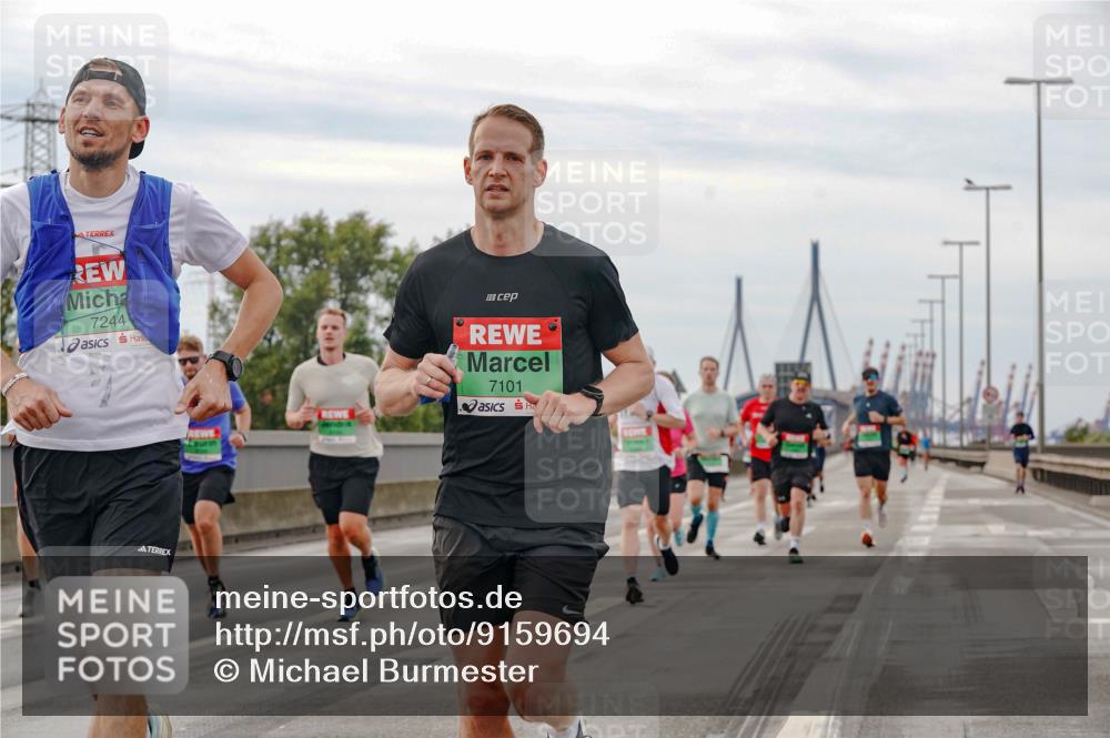 03.10.2025 - Köhlbrandbrückenlauf Michael Burmester http://msf.ph/oto/9159694 03.10.2025 15:46:46 Position 3 7244, 7101 meine-sportfotos.de