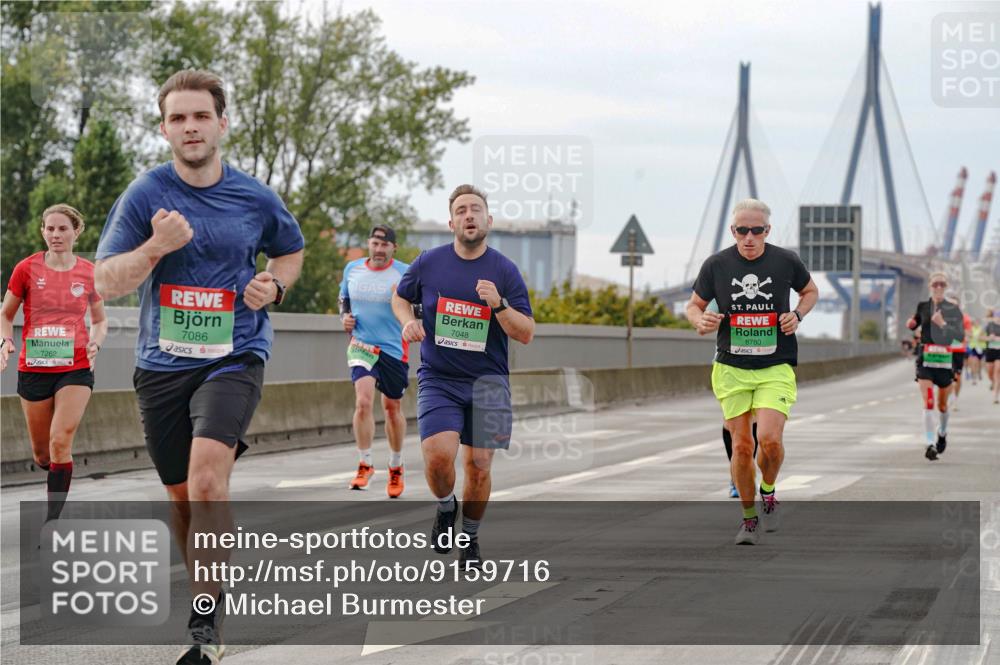 03.10.2025 - Köhlbrandbrückenlauf Michael Burmester http://msf.ph/oto/9159716 03.10.2025 15:46:57 Position 3 7262, 7086, 7048, 8780 meine-sportfotos.de