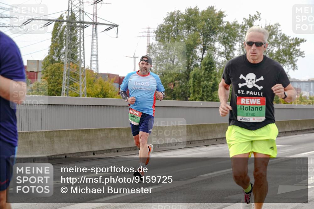 03.10.2025 - Köhlbrandbrückenlauf Michael Burmester http://msf.ph/oto/9159725 03.10.2025 15:47:01 Position 3 9118, 8780 meine-sportfotos.de