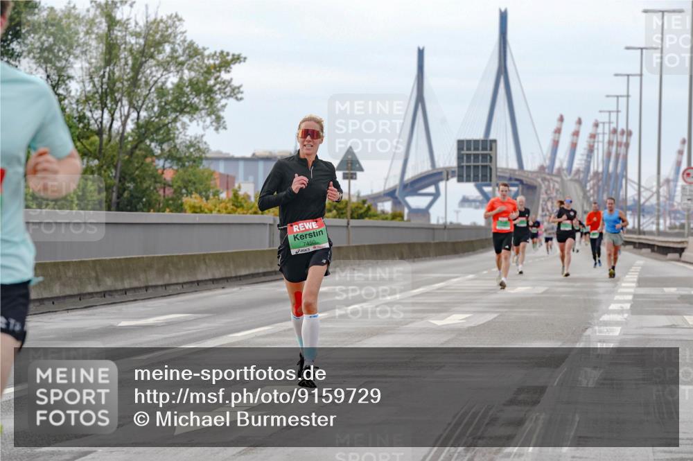 03.10.2025 - Köhlbrandbrückenlauf Michael Burmester http://msf.ph/oto/9159729 03.10.2025 15:47:05 Position 3 21, 7450 meine-sportfotos.de