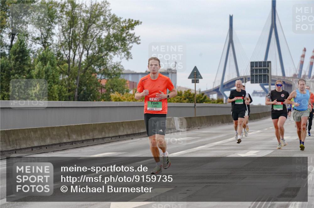 03.10.2025 - Köhlbrandbrückenlauf Michael Burmester http://msf.ph/oto/9159735 03.10.2025 15:47:14 Position 3 7185 meine-sportfotos.de