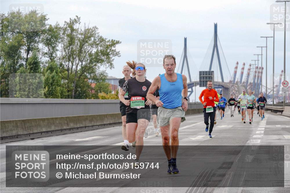 03.10.2025 - Köhlbrandbrückenlauf Michael Burmester http://msf.ph/oto/9159744 03.10.2025 15:47:21 Position 3 7233 meine-sportfotos.de