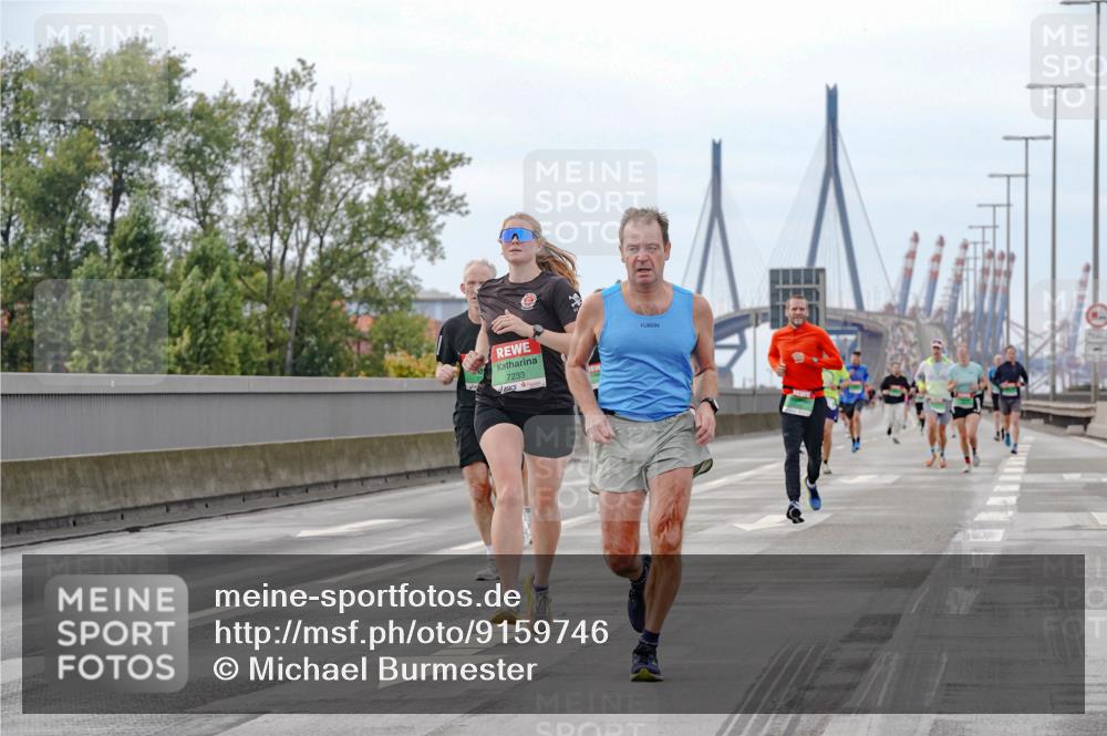 03.10.2025 - Köhlbrandbrückenlauf Michael Burmester http://msf.ph/oto/9159746 03.10.2025 15:47:21 Position 3 7233 meine-sportfotos.de