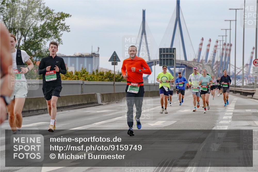 03.10.2025 - Köhlbrandbrückenlauf Michael Burmester http://msf.ph/oto/9159749 03.10.2025 15:47:24 Position 3 7496, 7202 meine-sportfotos.de