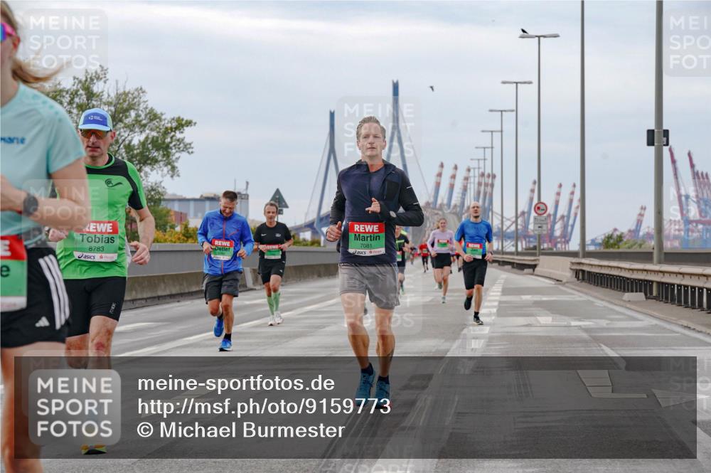 03.10.2025 - Köhlbrandbrückenlauf Michael Burmester http://msf.ph/oto/9159773 03.10.2025 15:47:38 Position 3 8783, 7081 meine-sportfotos.de
