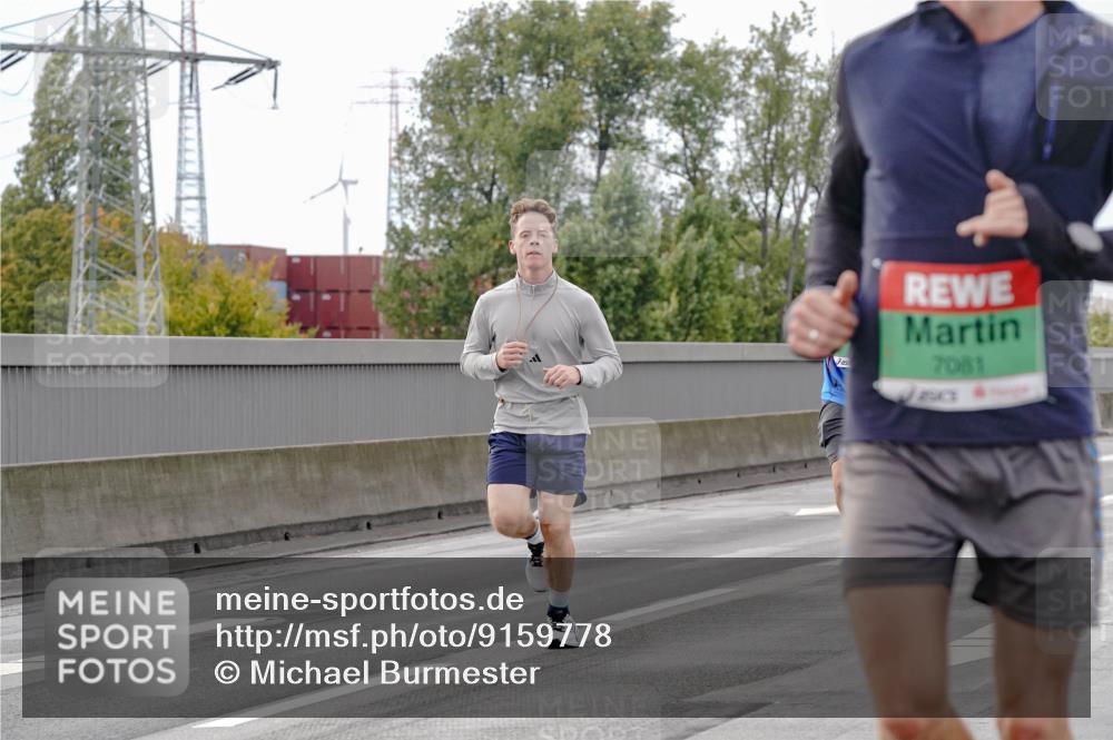 03.10.2025 - Köhlbrandbrückenlauf Michael Burmester http://msf.ph/oto/9159778 03.10.2025 15:47:40 Position 3 7081 meine-sportfotos.de