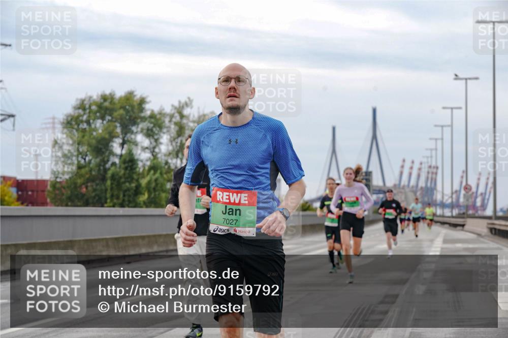 03.10.2025 - Köhlbrandbrückenlauf Michael Burmester http://msf.ph/oto/9159792 03.10.2025 15:47:46 Position 3 7027 meine-sportfotos.de