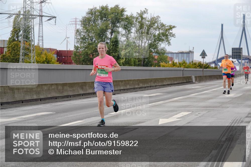 03.10.2025 - Köhlbrandbrückenlauf Michael Burmester http://msf.ph/oto/9159822 03.10.2025 15:47:57 Position 3 7301 meine-sportfotos.de