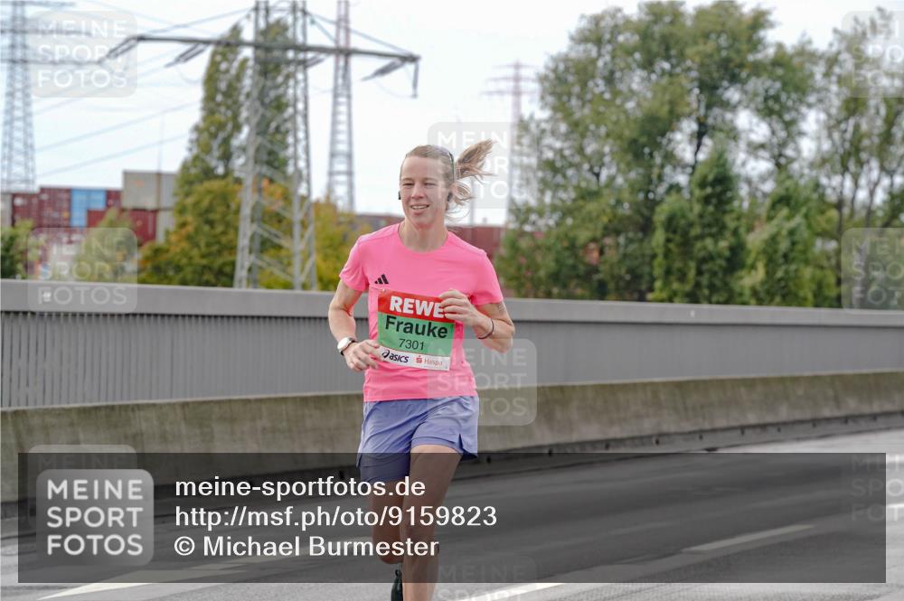 03.10.2025 - Köhlbrandbrückenlauf Michael Burmester http://msf.ph/oto/9159823 03.10.2025 15:47:58 Position 3 7301 meine-sportfotos.de