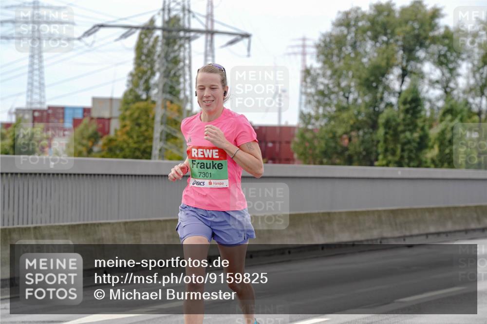 03.10.2025 - Köhlbrandbrückenlauf Michael Burmester http://msf.ph/oto/9159825 03.10.2025 15:47:58 Position 3 7301 meine-sportfotos.de