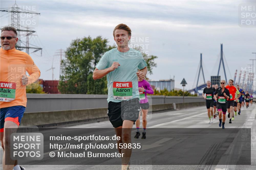03.10.2025 - Köhlbrandbrückenlauf Michael Burmester http://msf.ph/oto/9159835 03.10.2025 15:48:05 Position 3 7584, 7329 meine-sportfotos.de