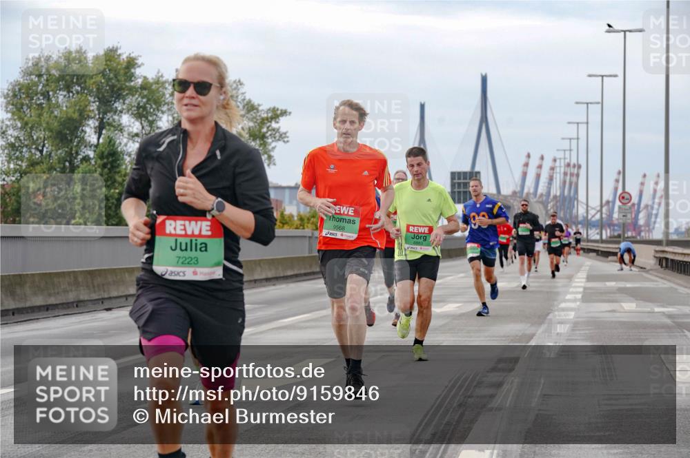 03.10.2025 - Köhlbrandbrückenlauf Michael Burmester http://msf.ph/oto/9159846 03.10.2025 15:48:11 Position 3 7223, 9568 meine-sportfotos.de