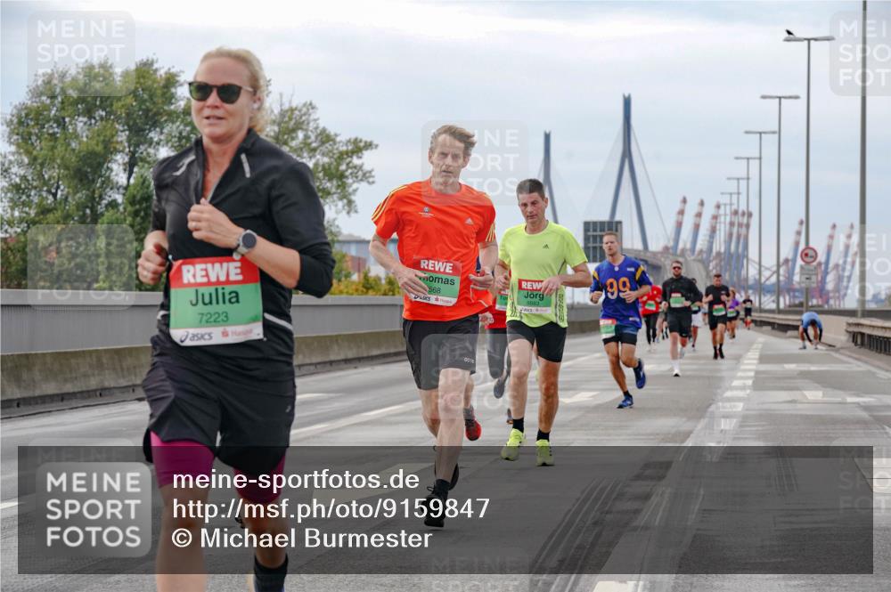 03.10.2025 - Köhlbrandbrückenlauf Michael Burmester http://msf.ph/oto/9159847 03.10.2025 15:48:11 Position 3 7223, 568, 99 meine-sportfotos.de