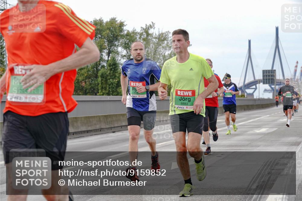 03.10.2025 - Köhlbrandbrückenlauf Michael Burmester http://msf.ph/oto/9159852 03.10.2025 15:48:13 Position 3 726, 8883 meine-sportfotos.de