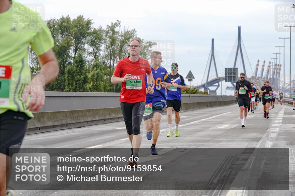 03.10.2025 - Köhlbrandbrückenlauf Michael Burmester http://msf.ph/oto/9159854 03.10.2025 15:48:15 Position 3 9346, 8811 meine-sportfotos.de