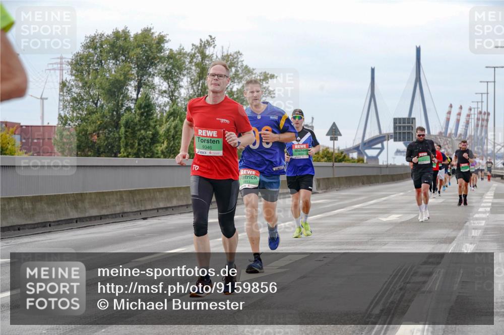 03.10.2025 - Köhlbrandbrückenlauf Michael Burmester http://msf.ph/oto/9159856 03.10.2025 15:48:15 Position 3 9346, 8811 meine-sportfotos.de
