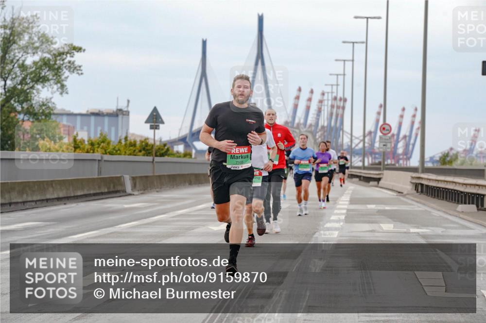 03.10.2025 - Köhlbrandbrückenlauf Michael Burmester http://msf.ph/oto/9159870 03.10.2025 15:48:23 Position 3 7105 meine-sportfotos.de