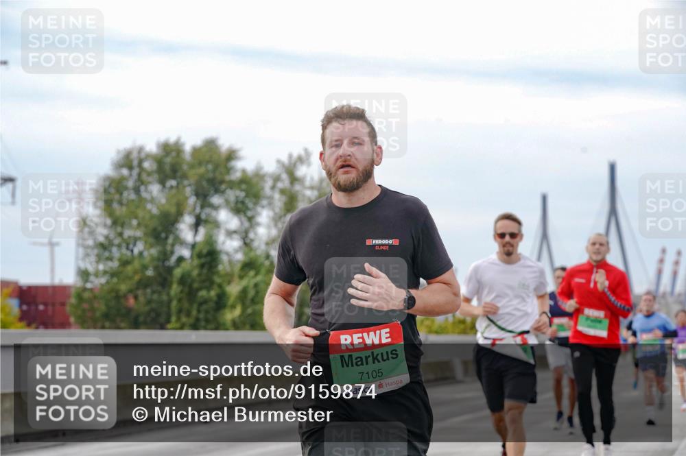 03.10.2025 - Köhlbrandbrückenlauf Michael Burmester http://msf.ph/oto/9159874 03.10.2025 15:48:27 Position 3 7105 meine-sportfotos.de