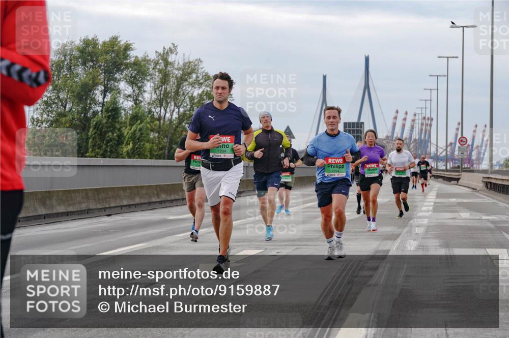 03.10.2025 - Köhlbrandbrückenlauf Michael Burmester http://msf.ph/oto/9159887 03.10.2025 15:48:31 Position 3 7204, 7294 meine-sportfotos.de