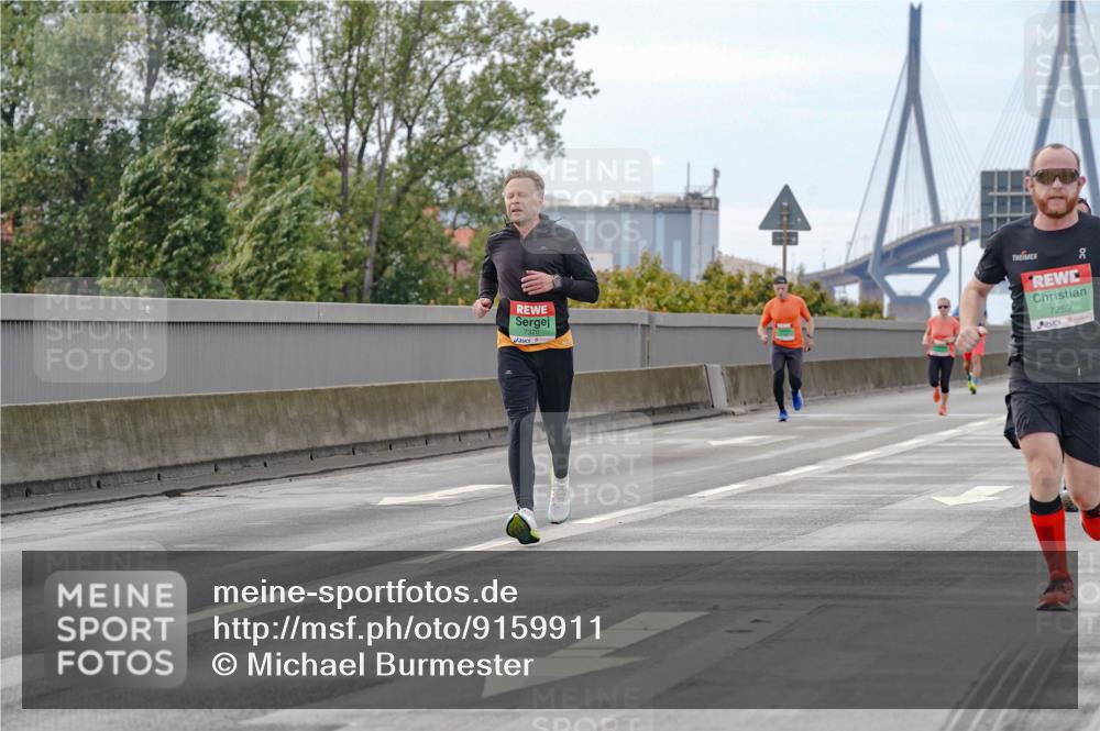 03.10.2025 - Köhlbrandbrückenlauf Michael Burmester http://msf.ph/oto/9159911 03.10.2025 15:48:47 Position 3 7259 meine-sportfotos.de