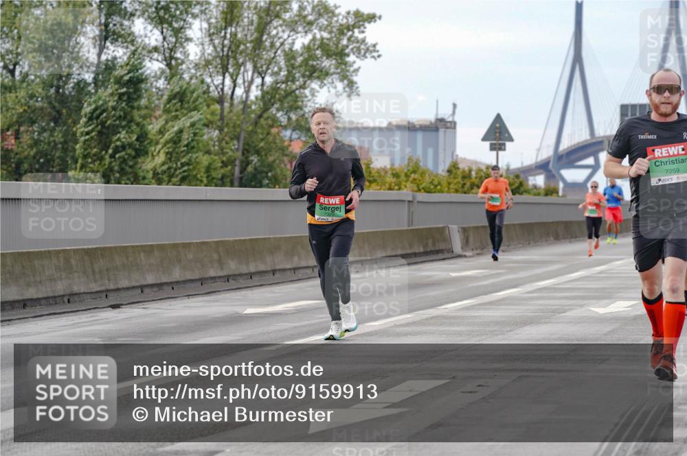 03.10.2025 - Köhlbrandbrückenlauf Michael Burmester http://msf.ph/oto/9159913 03.10.2025 15:48:47 Position 3 26, 7259 meine-sportfotos.de