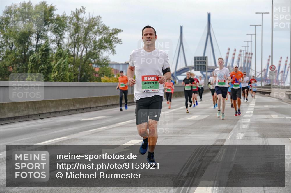03.10.2025 - Köhlbrandbrückenlauf Michael Burmester http://msf.ph/oto/9159921 03.10.2025 15:48:53 Position 3 7372 meine-sportfotos.de