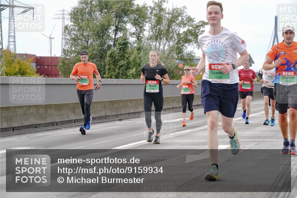 03.10.2025 - Köhlbrandbrückenlauf Michael Burmester http://msf.ph/oto/9159934 03.10.2025 15:49:00 Position 3 7144, 7265, 7398 meine-sportfotos.de