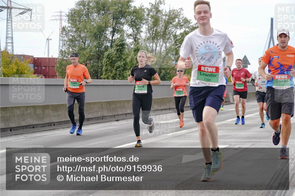 03.10.2025 - Köhlbrandbrückenlauf Michael Burmester http://msf.ph/oto/9159936 03.10.2025 15:49:00 Position 3 7180, 7144, 7265, 7398 meine-sportfotos.de
