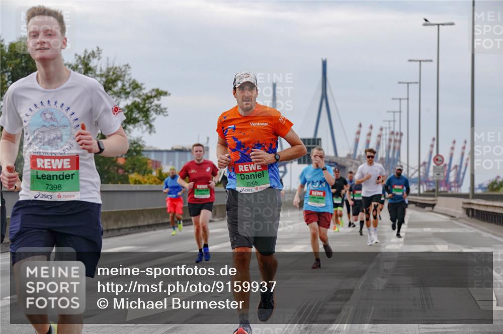 03.10.2025 - Köhlbrandbrückenlauf Michael Burmester http://msf.ph/oto/9159937 03.10.2025 15:49:01 Position 3 7398, 7265 meine-sportfotos.de