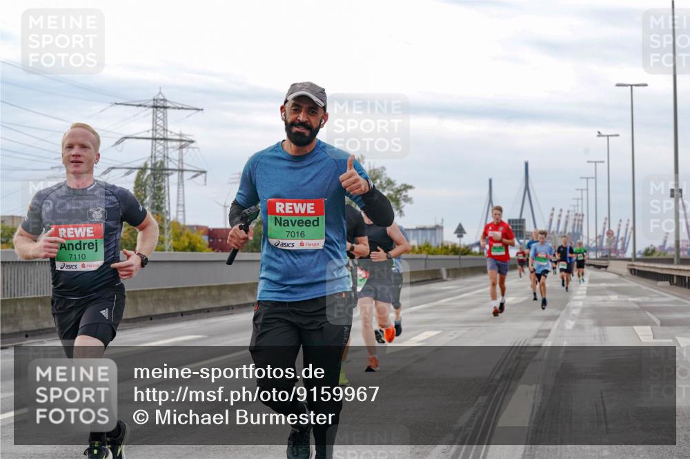 03.10.2025 - Köhlbrandbrückenlauf Michael Burmester http://msf.ph/oto/9159967 03.10.2025 15:49:14 Position 3 7110, 7016 meine-sportfotos.de