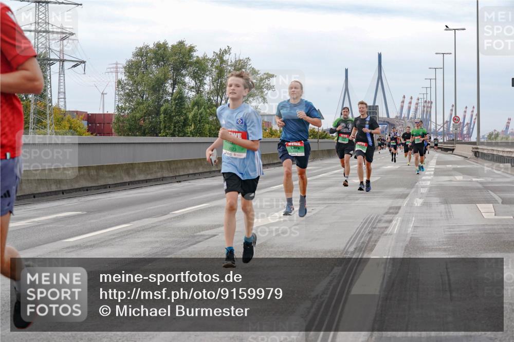 03.10.2025 - Köhlbrandbrückenlauf Michael Burmester http://msf.ph/oto/9159979 03.10.2025 15:49:20 Position 3 9023 meine-sportfotos.de