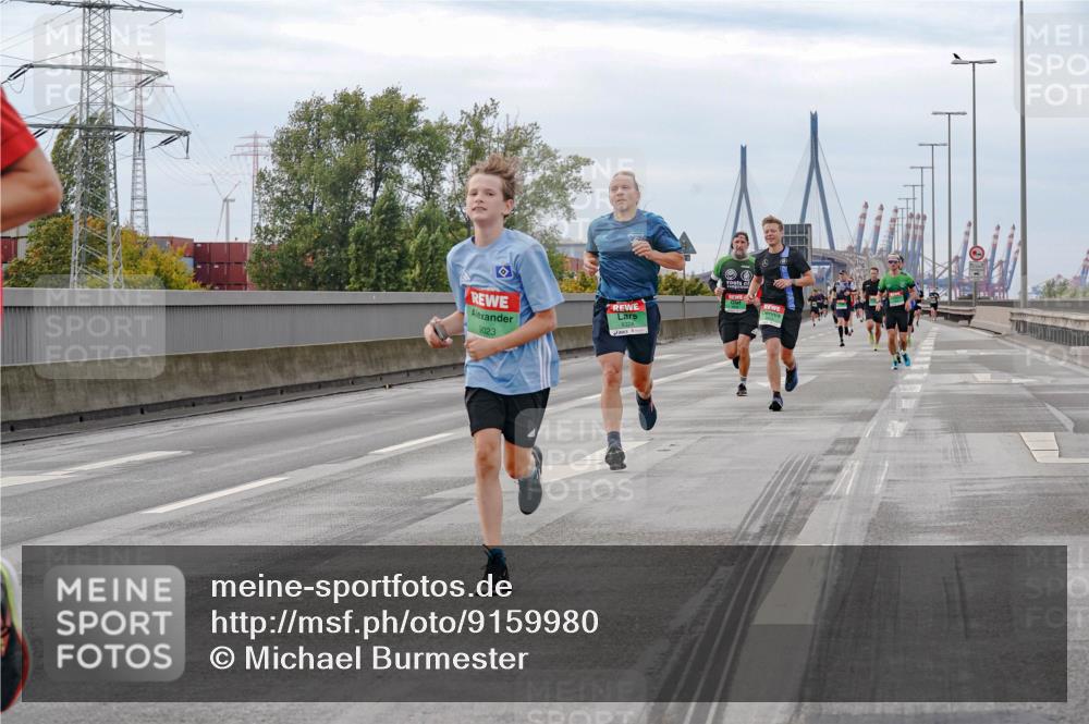 03.10.2025 - Köhlbrandbrückenlauf Michael Burmester http://msf.ph/oto/9159980 03.10.2025 15:49:20 Position 3 9023 meine-sportfotos.de