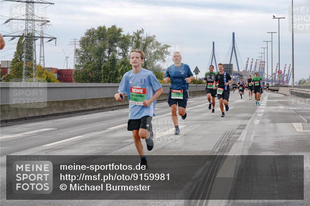 03.10.2025 - Köhlbrandbrückenlauf Michael Burmester http://msf.ph/oto/9159981 03.10.2025 15:49:20 Position 3 9023 meine-sportfotos.de